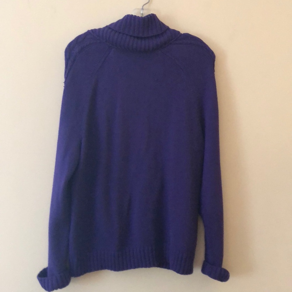 Sweater - Picture 2 of 3